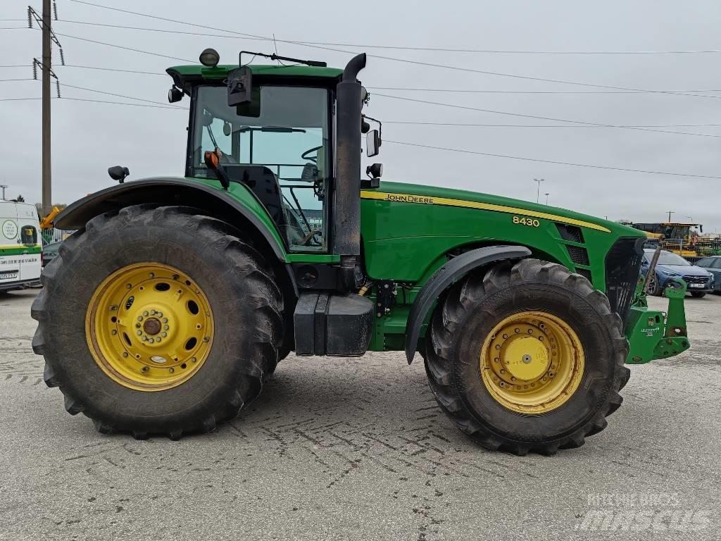 John Deere 8430 PST 曳引機