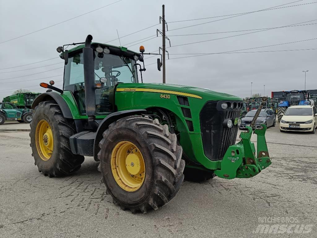 John Deere 8430 PST 曳引機