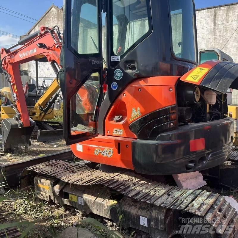 Kubota U 40 小型挖土機/掘鑿機<7t(小型挖掘機)