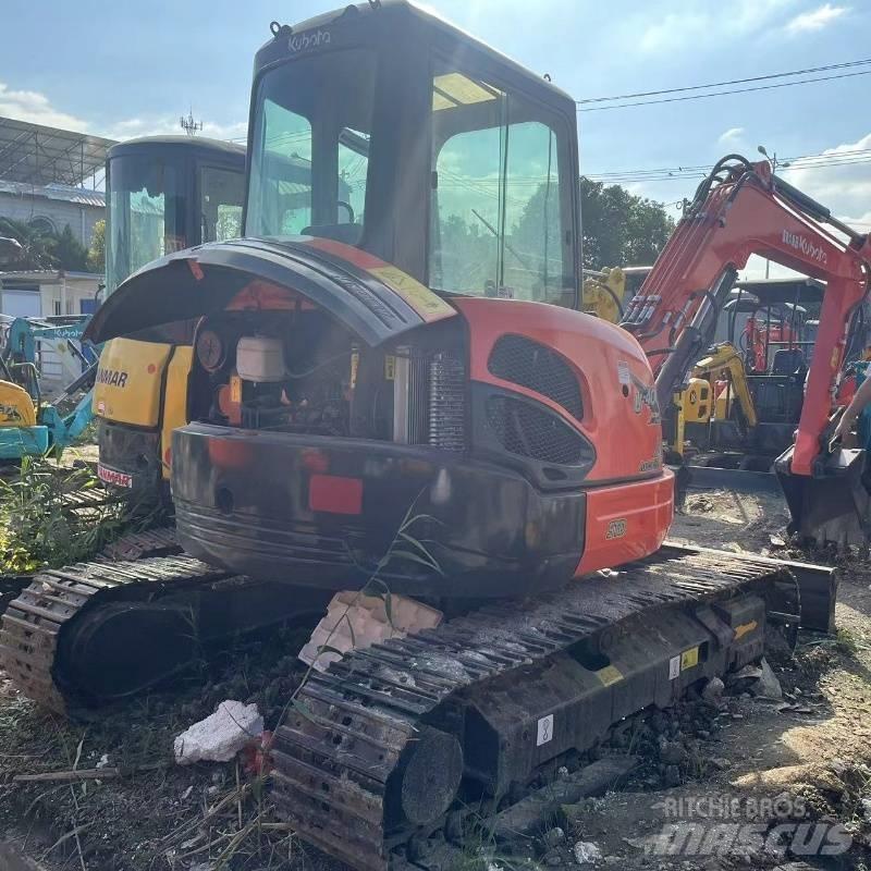 Kubota U 40 小型挖土機/掘鑿機<7t(小型挖掘機)