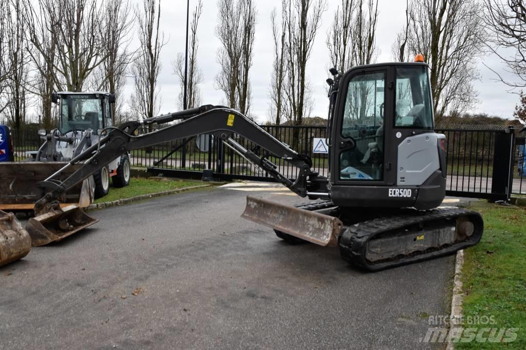 Volvo ECR 50 D 小型挖土機/掘鑿機<7t(小型挖掘機)