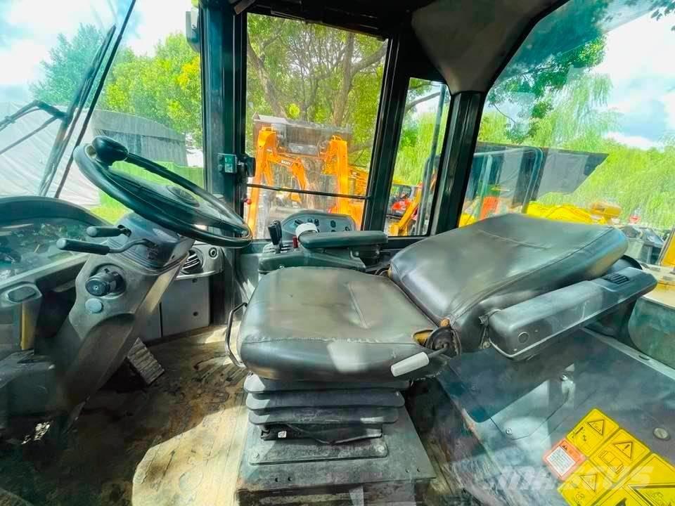 Komatsu WA380-6 輪胎式裝載機