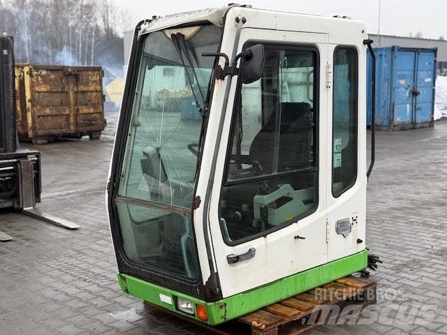 Liebherr A 924 B CAB 駕駛室與內部