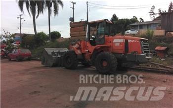 Doosan DL 200 輪胎式裝載機