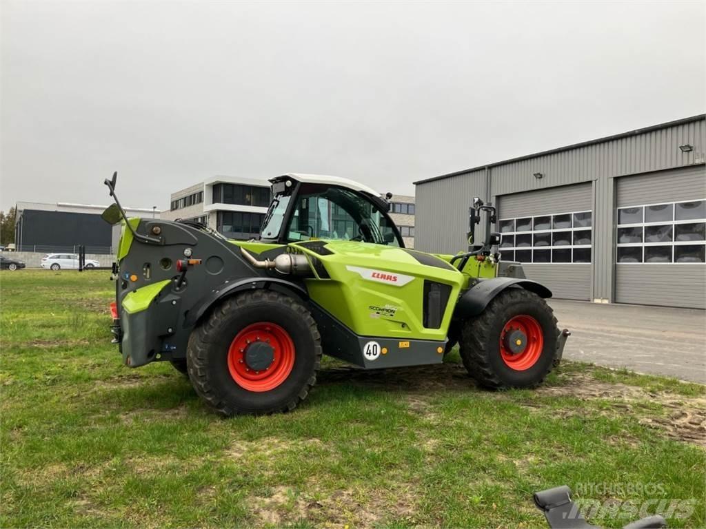 CLAAS Scorpion 960 伸縮臂操作車