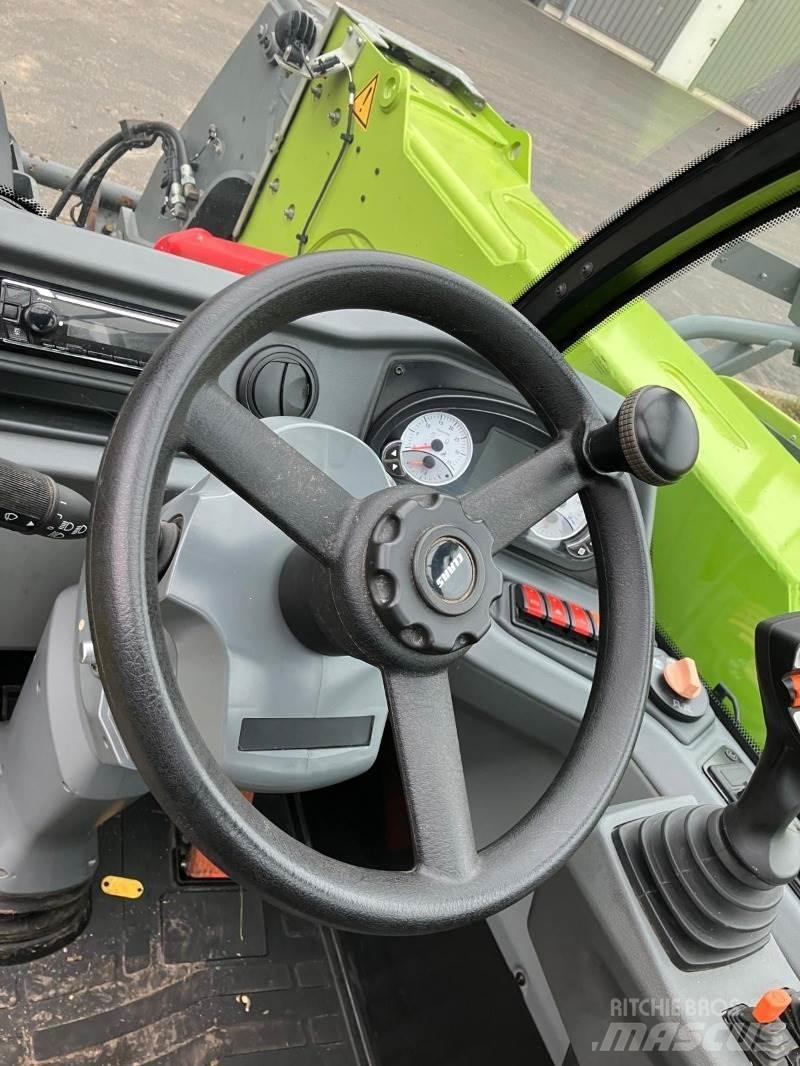 CLAAS Scorpion 960 伸縮臂操作車