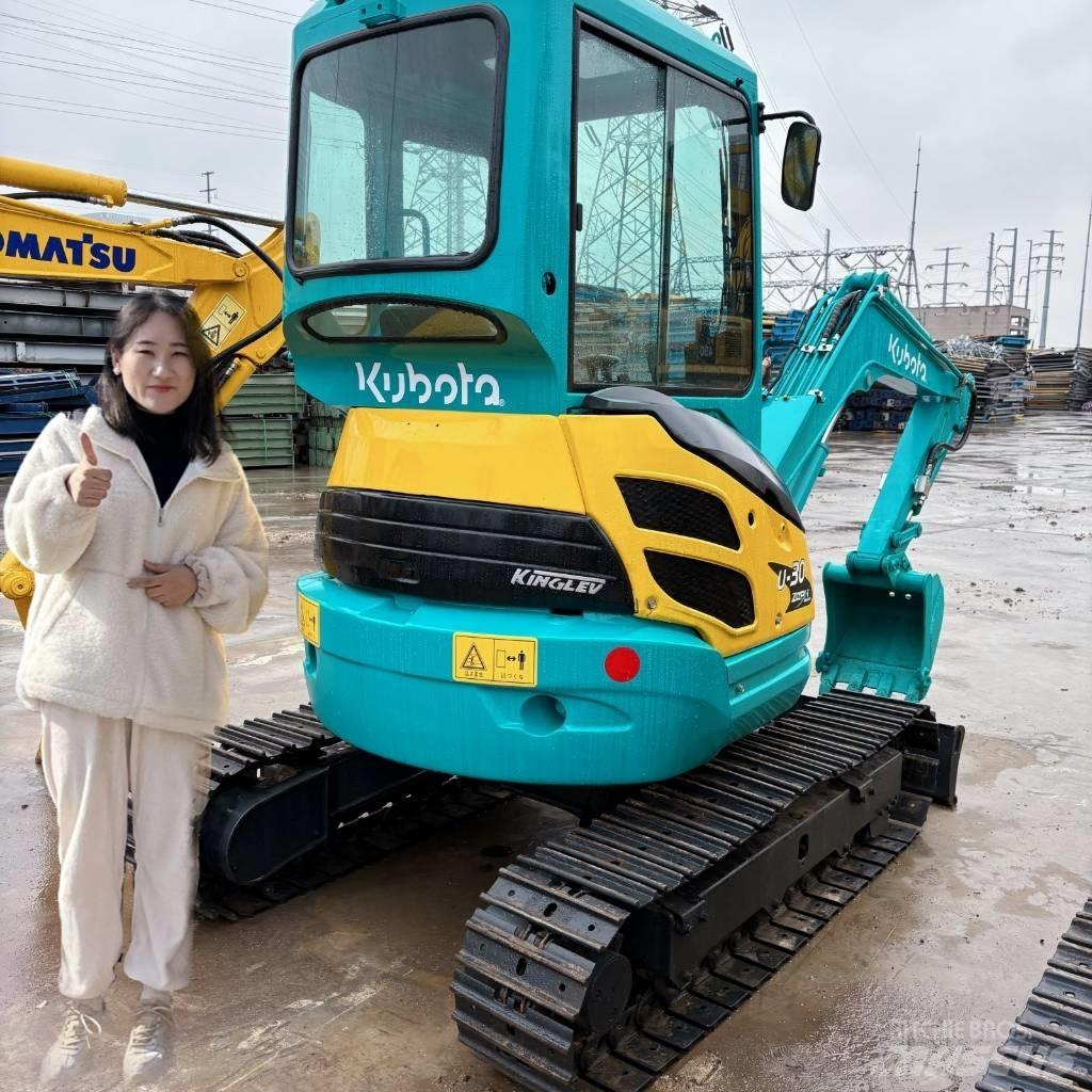 Kubota U 30 小型挖土機/掘鑿機<7t(小型挖掘機)