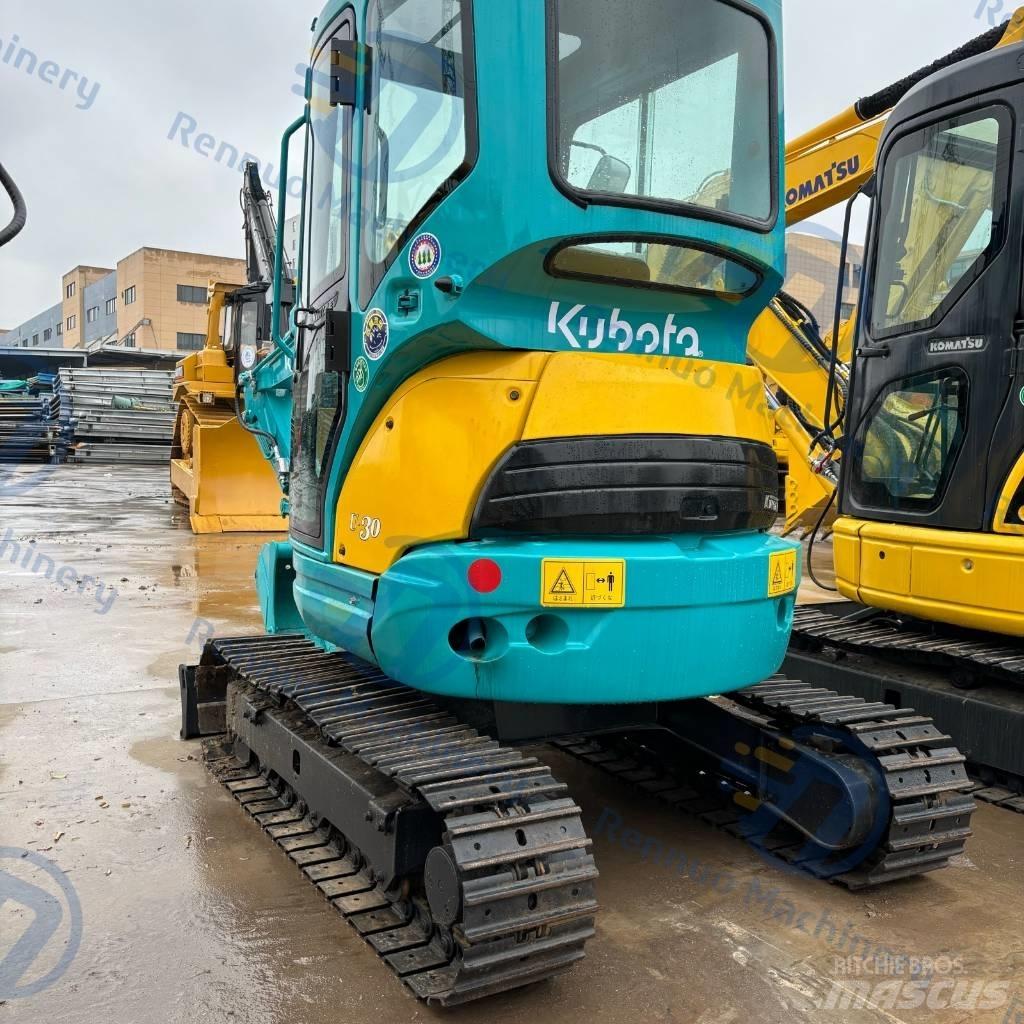 Kubota U 30 小型挖土機/掘鑿機<7t(小型挖掘機)