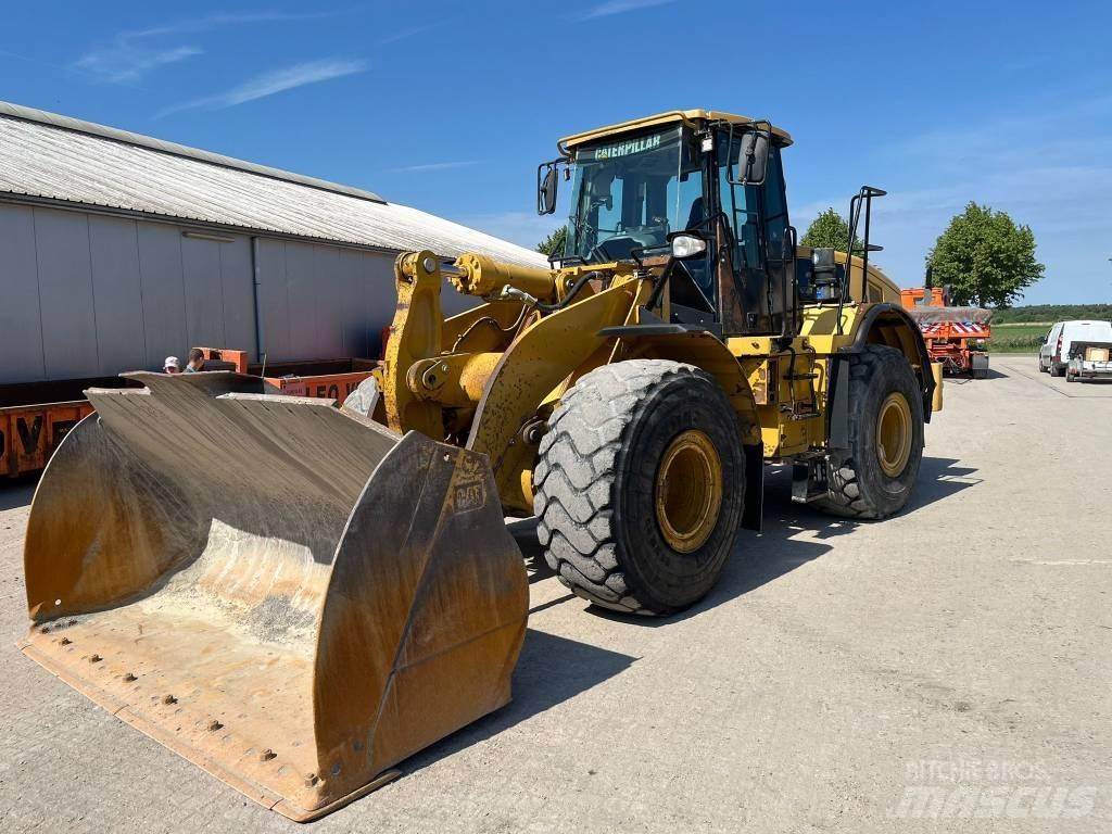 CAT 966 H 輪胎式裝載機