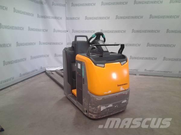 Jungheinrich ECE 225 低架裝載機