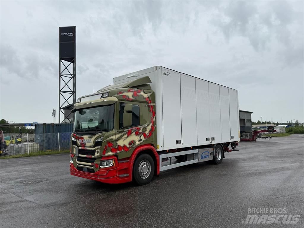 Scania P320 貨箱式卡車