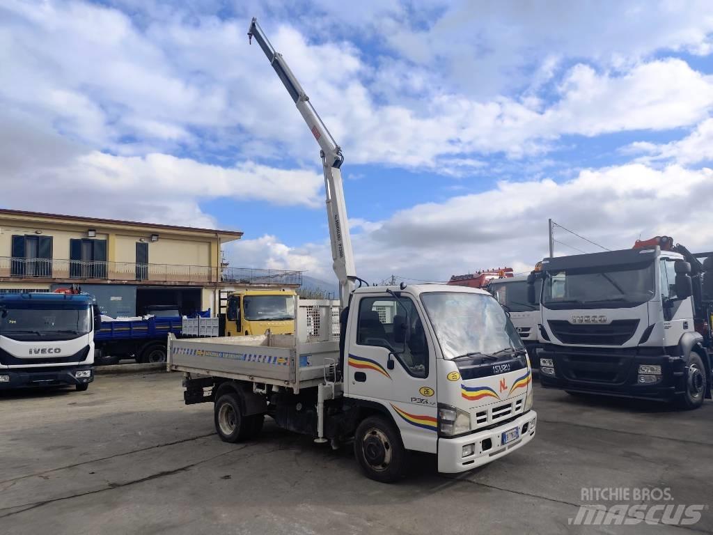 Isuzu NPR77G-5DX 起重機卡車
