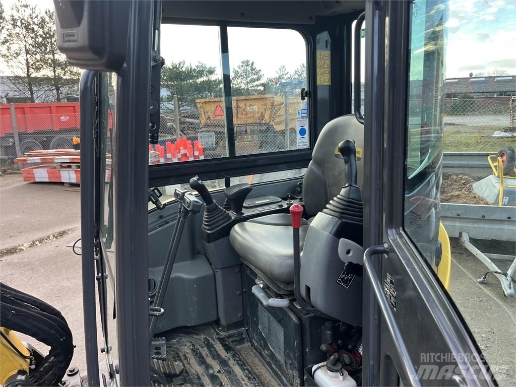 New Holland E 26 C 小型挖土機/掘鑿機<7t(小型挖掘機)