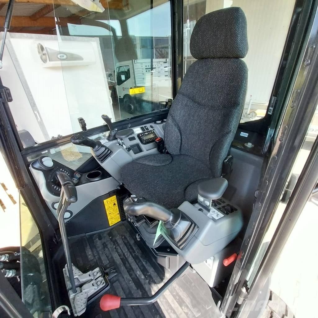 Bobcat E 27 小型挖土機/掘鑿機<7t(小型挖掘機)