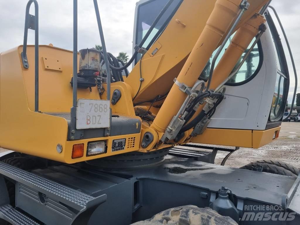 Liebherr A 900 C 旋轉式挖土機/掘鑿機/挖掘機