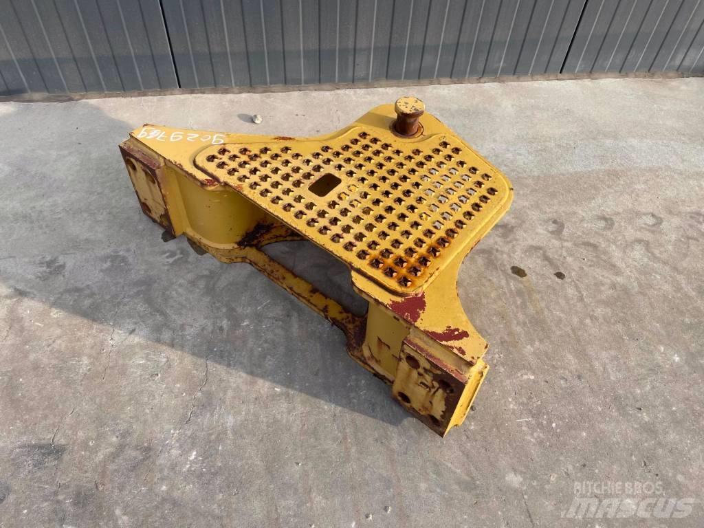 CAT D6K Zugtraverse 其他組件