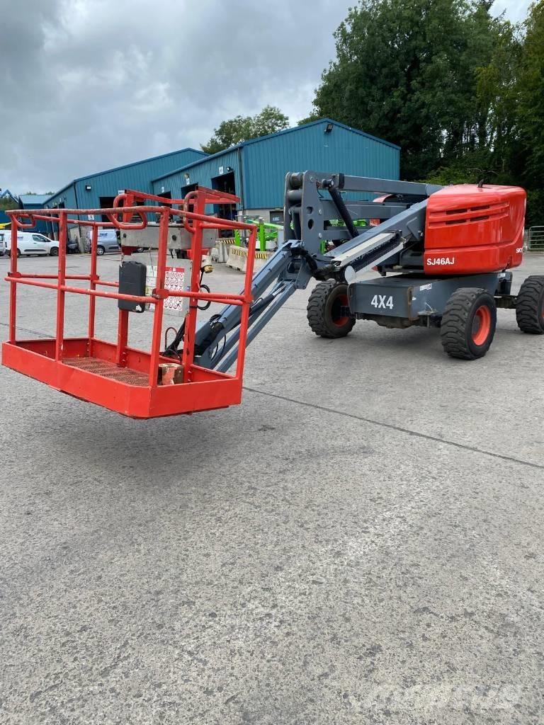 SkyJack SJ 46 AJ 曲臂高空作業車