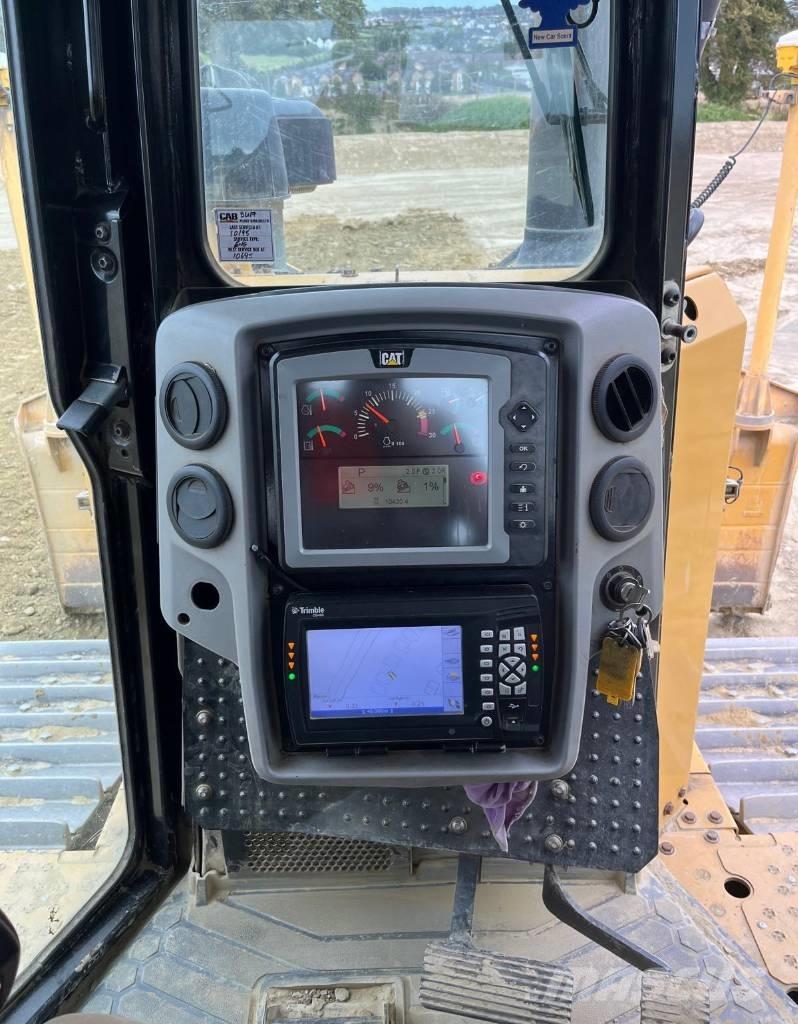 CAT D 6 T LGP 履帶推土機