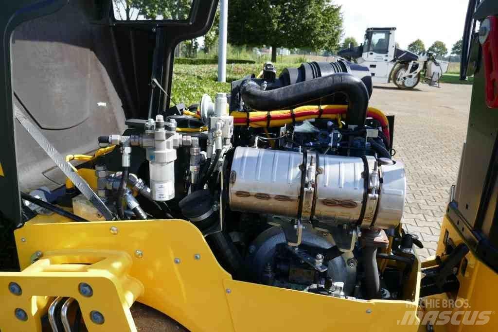 Bomag BW 120 AD-5 小型瀝青機