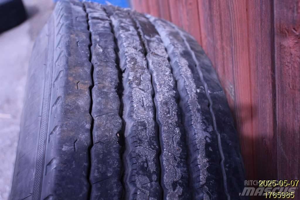  SEMPERIT EURO-STEEL 輪胎、車輪和輪圈
