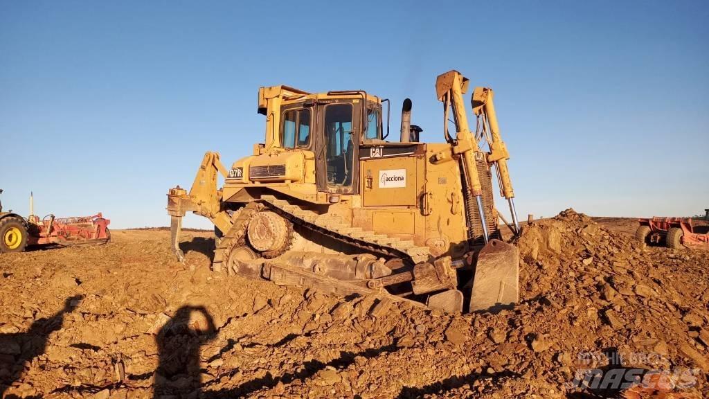 CAT D 7 R 履帶推土機