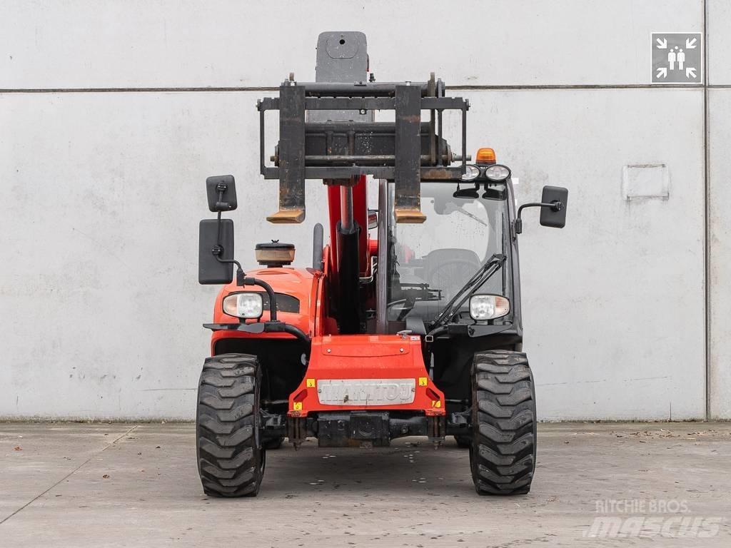 Manitou MT 625 伸縮臂操作車