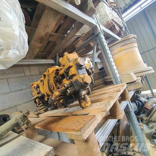 Liebherr 922 其他組件