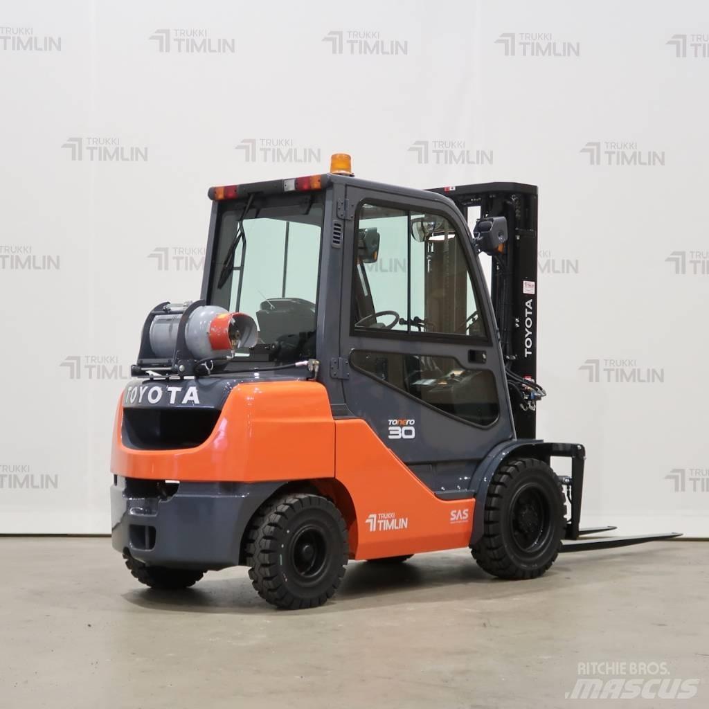 Toyota 02-8FGF30 液化石油氣LPG卡車