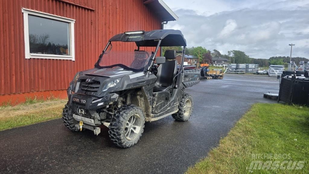  UTV CF 850 小型挖土機/掘鑿機<7t(小型挖掘機)