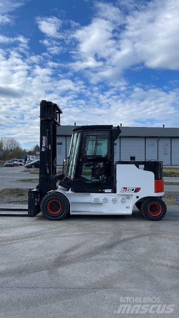 Bobcat B80NS 電動堆高機