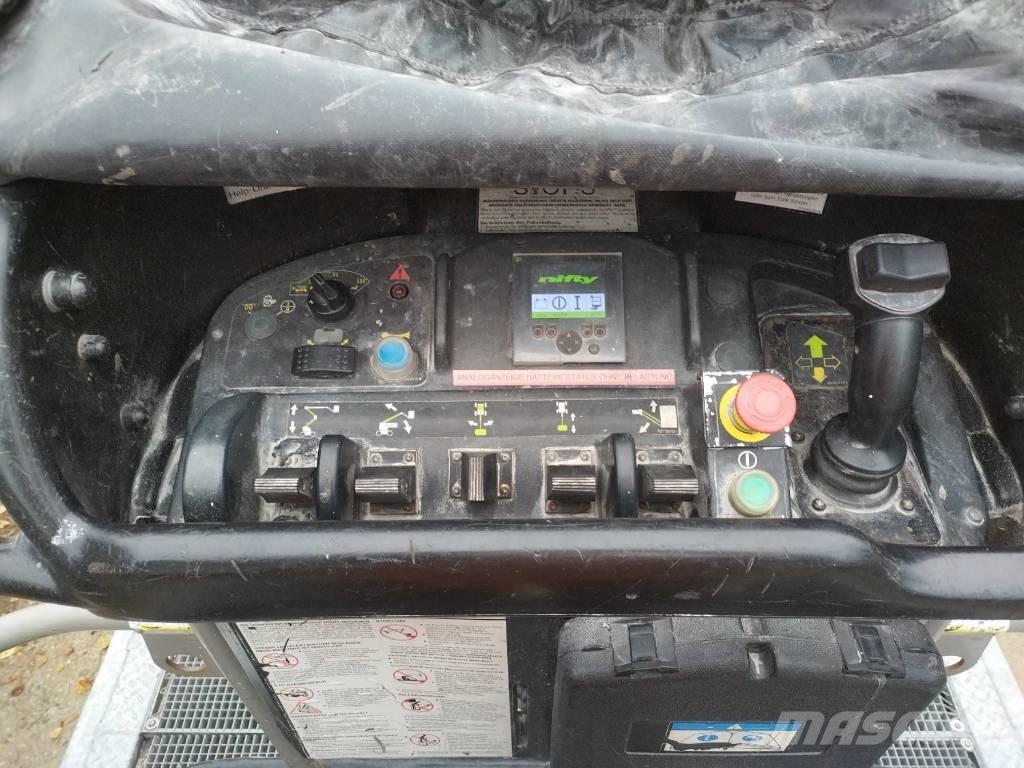Niftylift HR 15NE 曲臂高空作業車