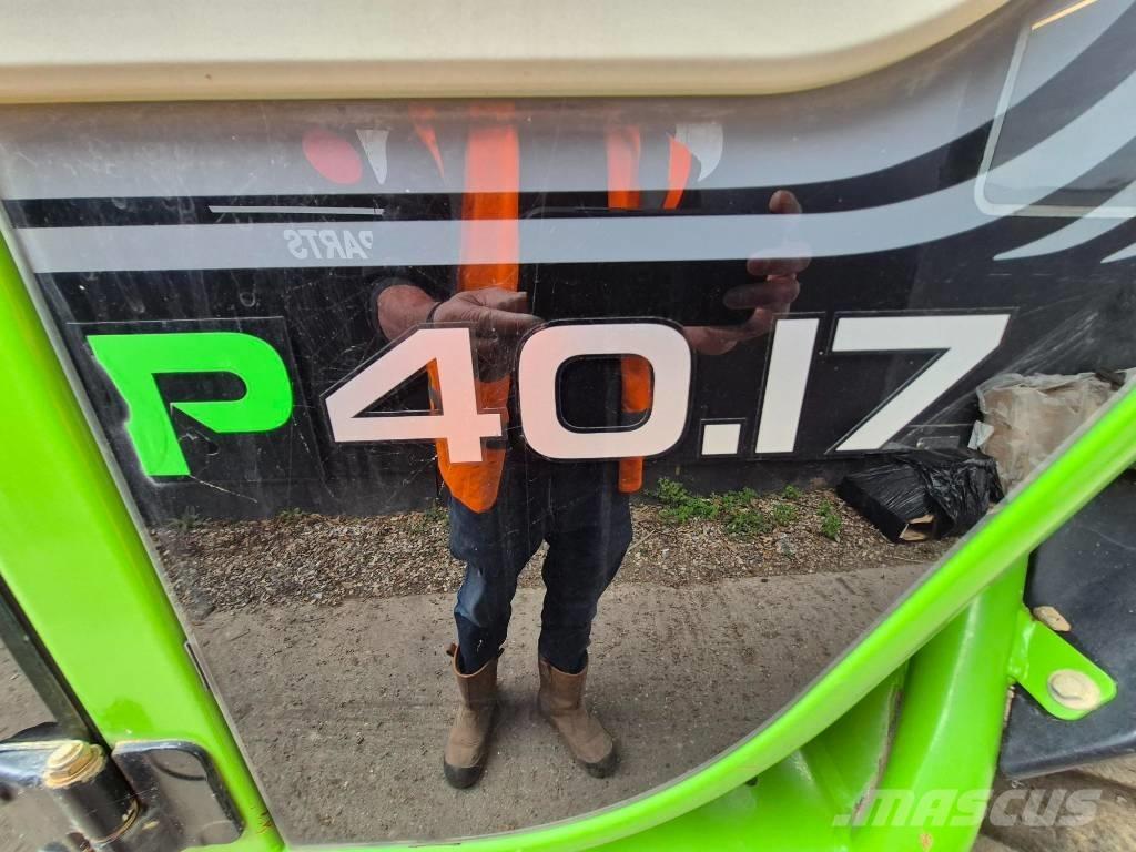 Merlo P 40.17 伸縮臂操作車