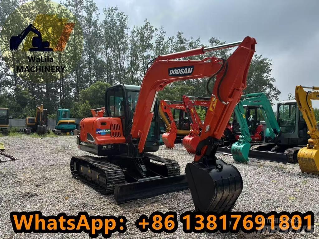 Doosan DX 60 小型挖土機/掘鑿機<7t(小型挖掘機)