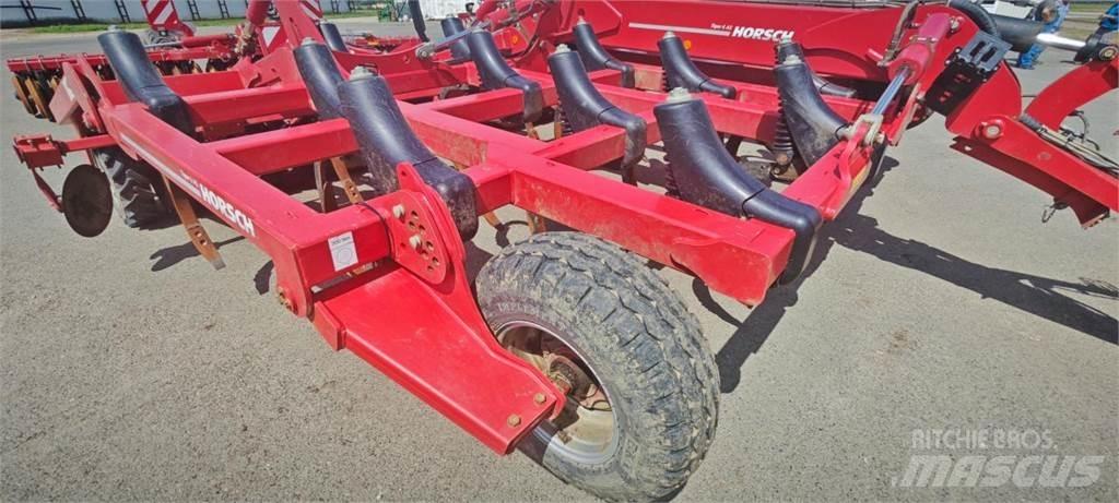 Horsch Tiger 6 AS 中耕管理機