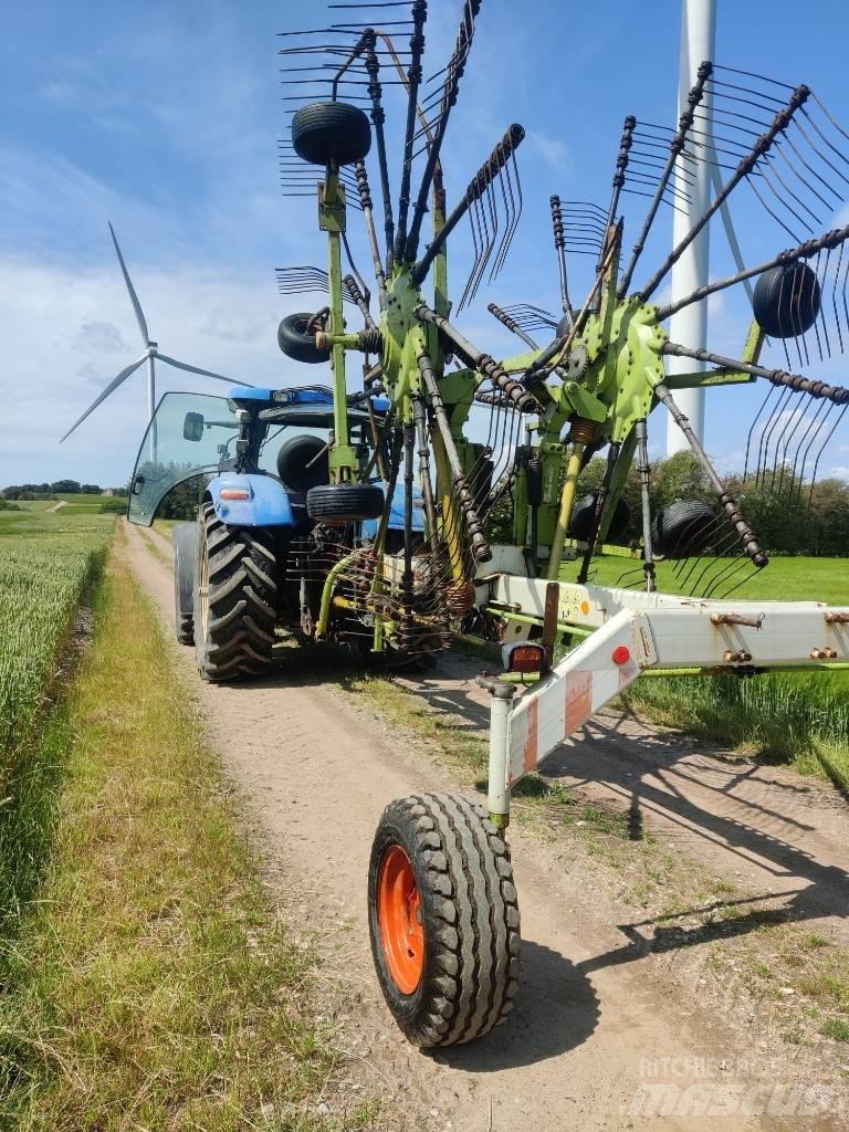 CLAAS 880 LIner 耙與翻草機
