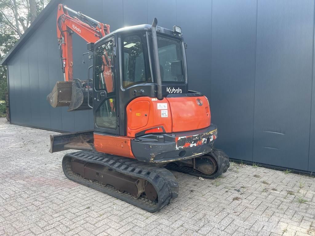 Kubota KX057-4 小型挖土機/掘鑿機<7t(小型挖掘機)