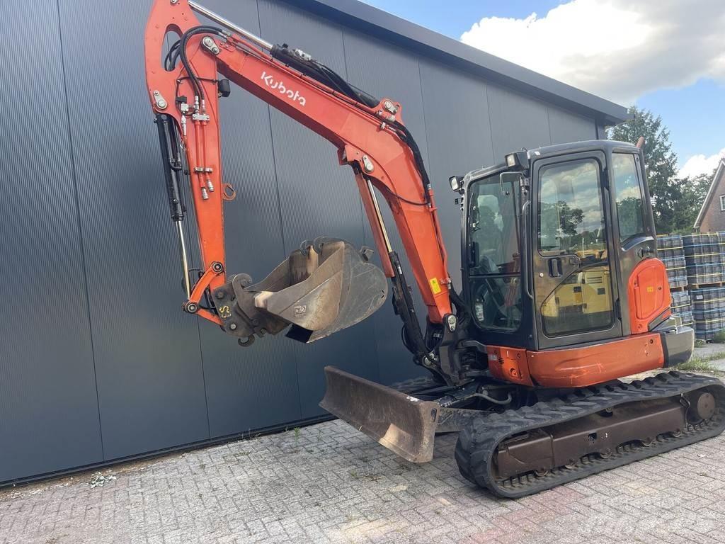 Kubota KX057-4 小型挖土機/掘鑿機<7t(小型挖掘機)