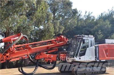 Sandvik DP1500i 鑽孔機