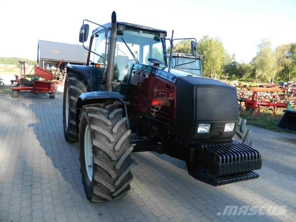 Valtra 8550 曳引機