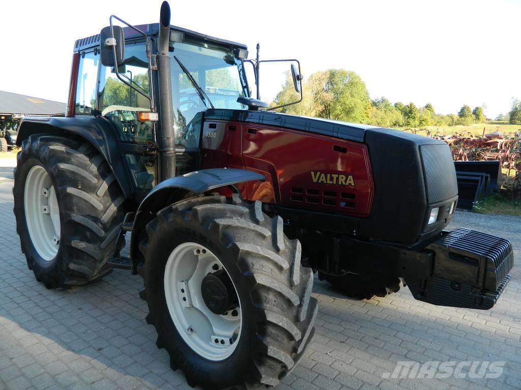 Valtra 8550 曳引機