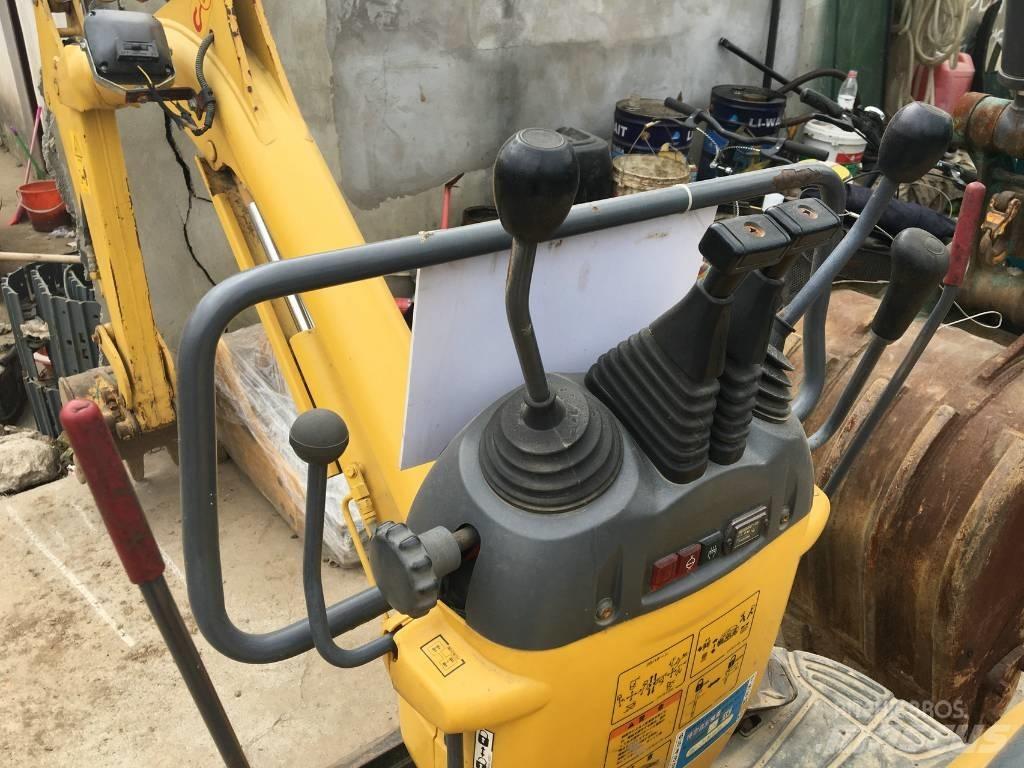 Komatsu PC 10 小型挖土機/掘鑿機<7t(小型挖掘機)