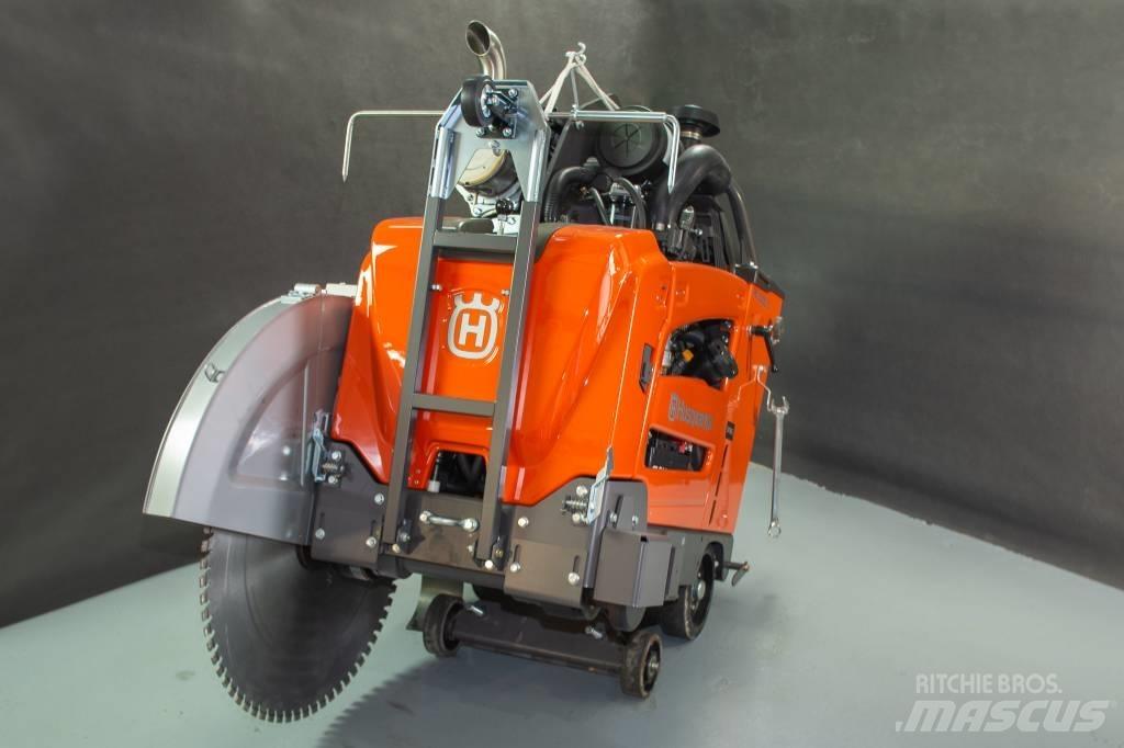Husqvarna FS5000D 岩石和混凝土鋸