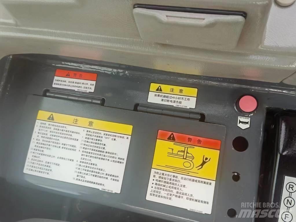Shantui SD 16 履帶推土機