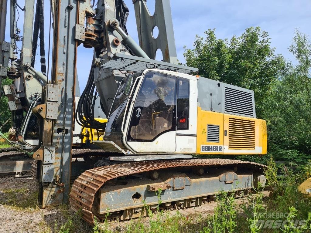 Liebherr LRB 155 打樁機
