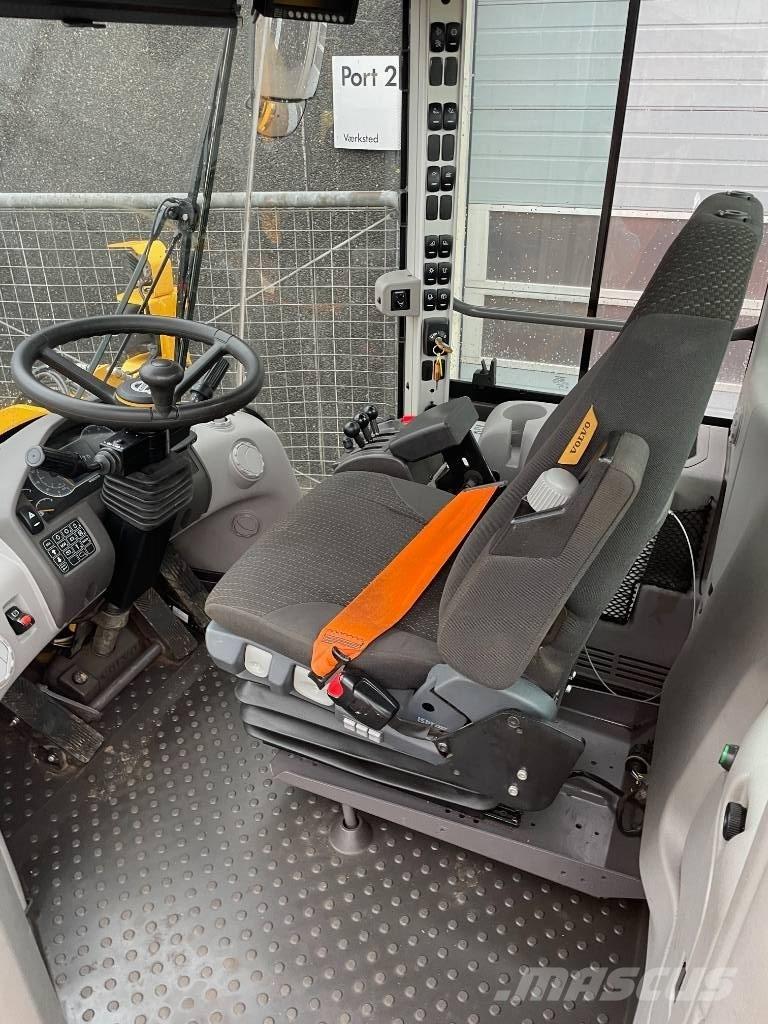 Volvo L90H 輪胎式裝載機