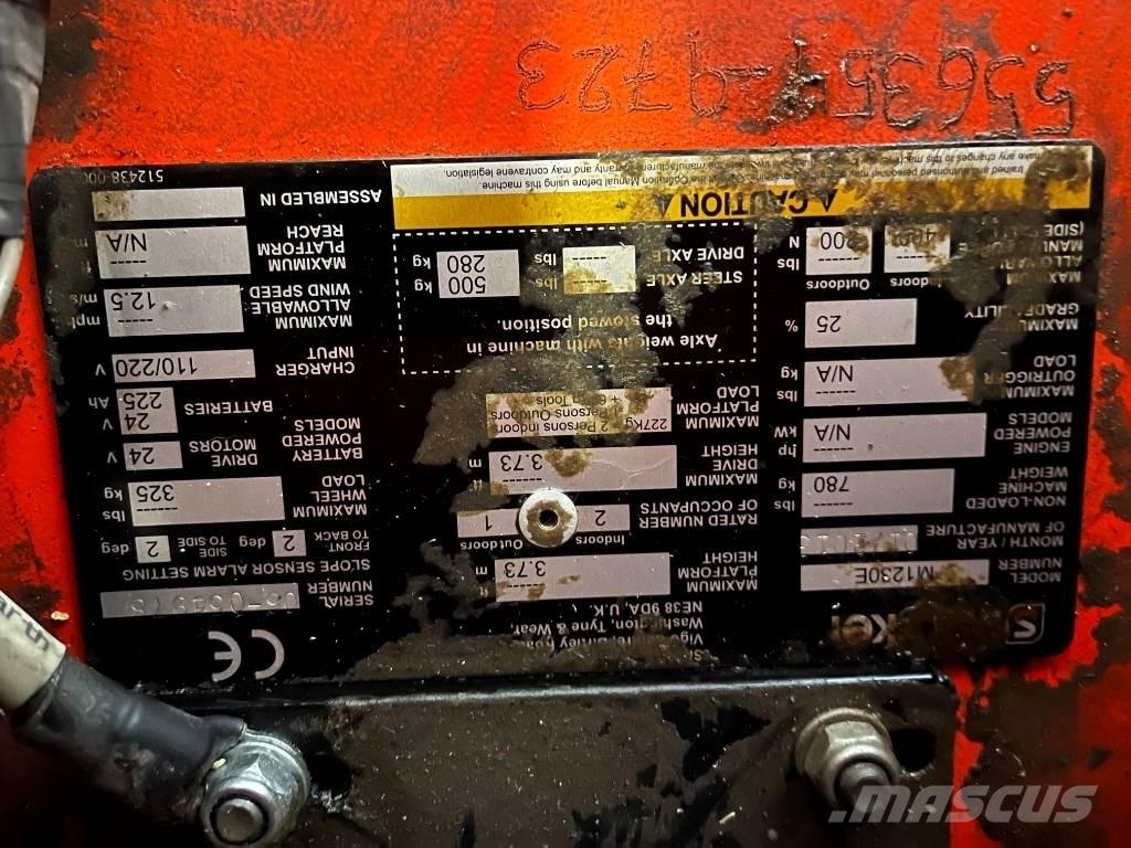 Snorkel TM 12 垂直升降工作台