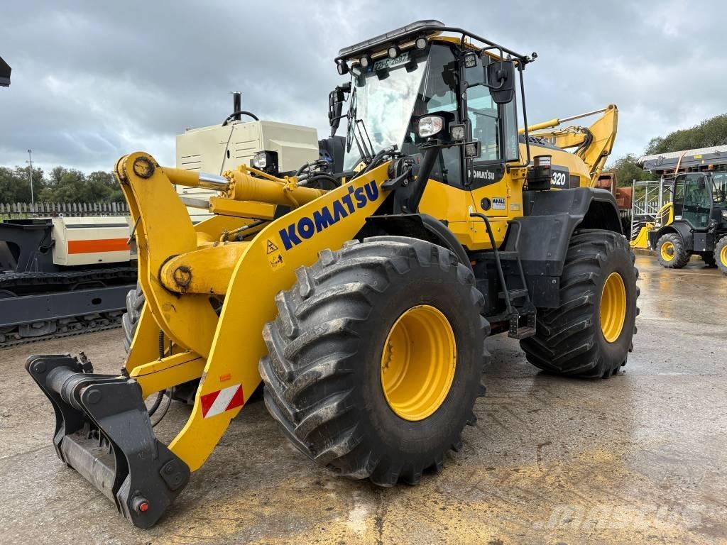 Komatsu WA320-8 輪胎式裝載機