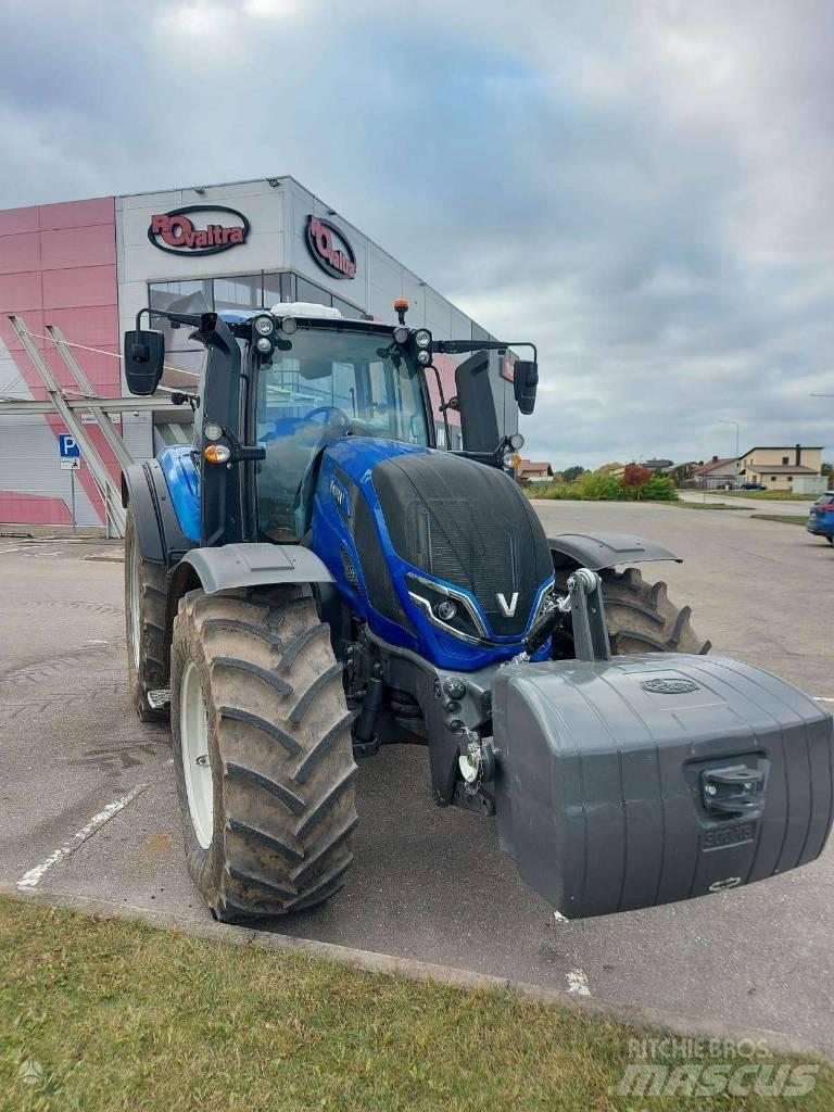Valtra T235V 曳引機