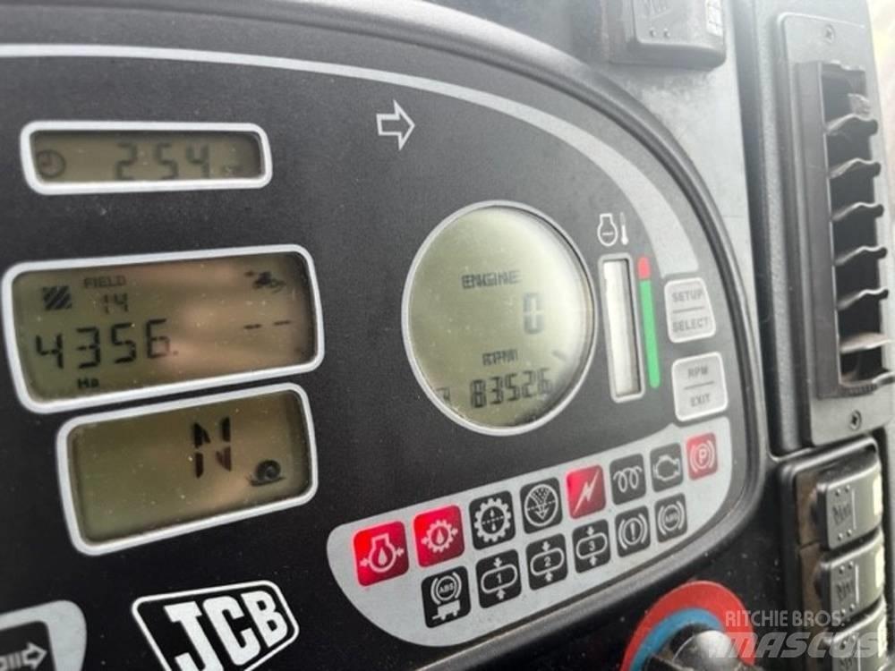 JCB Fastrac 2155 曳引機