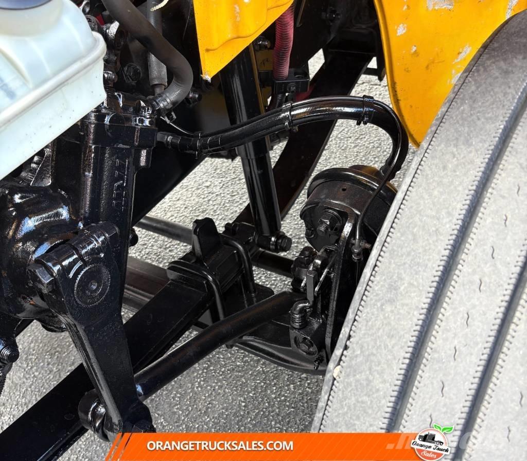 Hino 268 貨箱式卡車